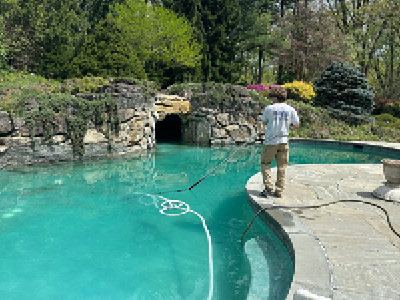 pool cleaning service professionals